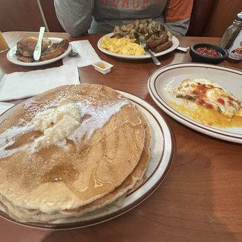 Le Roy's Restaurant - Diners Near Me - Monrovia, California Le Roy's Restaurant - Diners Near Me - Monrovia, California