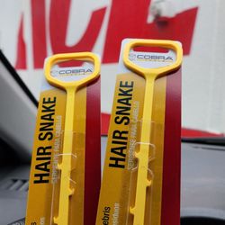 Maple Leaf Ace Hardware - Helpful store associate with finding item & also with fence repair question (10/15/24)