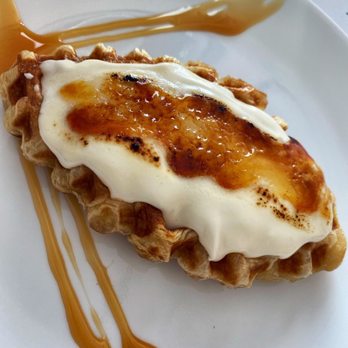 Vova Cafe - Creme brûlée croiffle - Coffee & Tea Near Me - Las Vegas, Nevada
