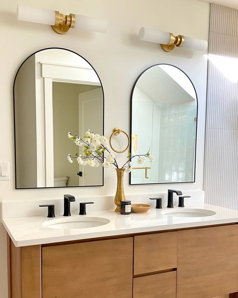Slide of Aura Renovation
