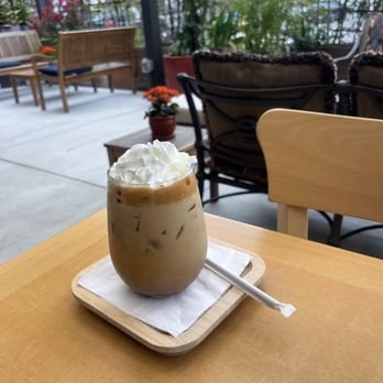Cafe Du Gallery - Iced caramel latter with whip - Cafes Near Me - Los Angeles, California