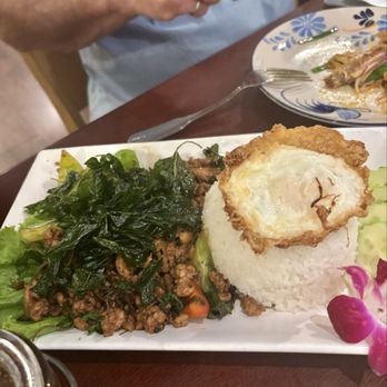 Aroy Mak Thai Food - Thai holy basil chicken - Thai Near Me - Seattle, Washington