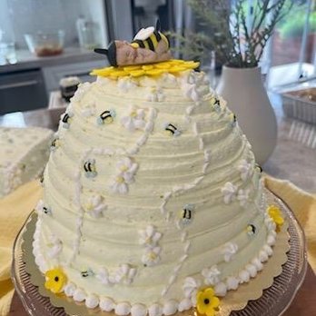 Nugget Markets - Baby Shower Bee Hive Cake - Grocery Near Me - Roseville, California Nugget Markets - Baby Shower Bee Hive Cake - Grocery Near Me - Roseville, California