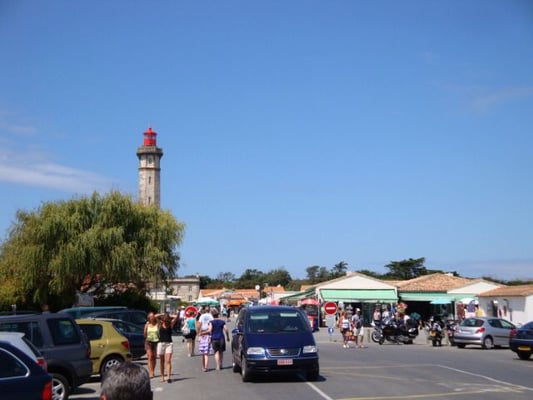 Phare des Baleines by null