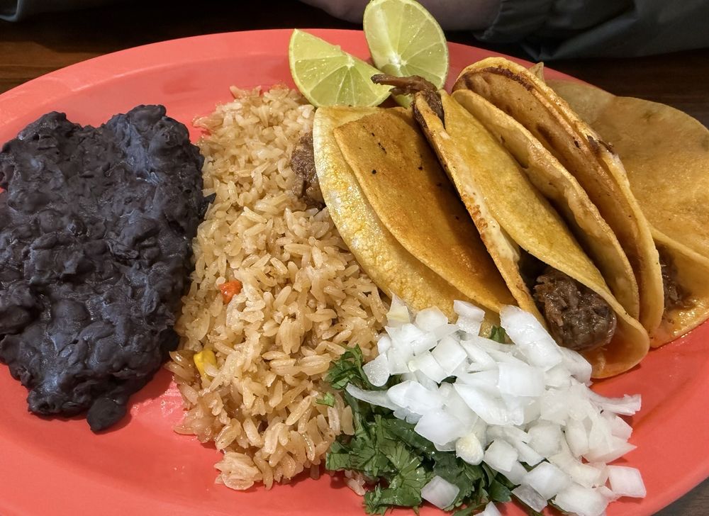La Nena Taqueria Y Mucho Mas