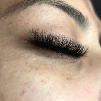 Lash Therapy With Nikole - HYBRID - Eyelash Service Near Me Lash Therapy With Nikole - HYBRID - Eyelash Service Near Me