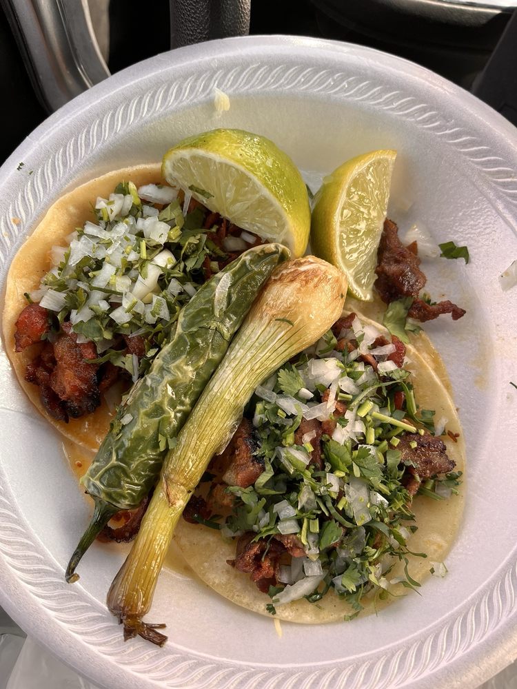 Los Gallitos