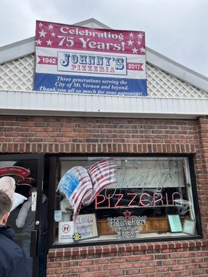 Johnny's Pizzeria by null