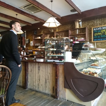 Aldgate Coffee House - Cafes Near Me - London, XGL