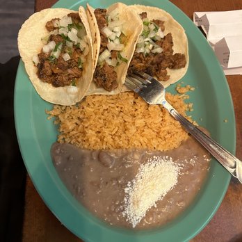 Carnitas Michoacan - Taco Plate $12.99 - Tacos Near Me - Seattle, Washington Carnitas Michoacan - Taco Plate $12.99 - Tacos Near Me - Seattle, Washington