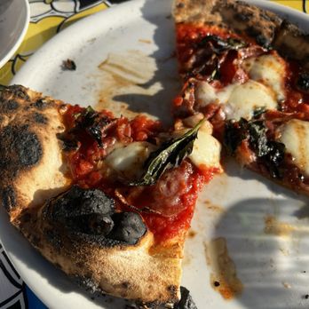 Bantam - Dry, burnt pizza - Pizza Near Me - Santa Cruz, California