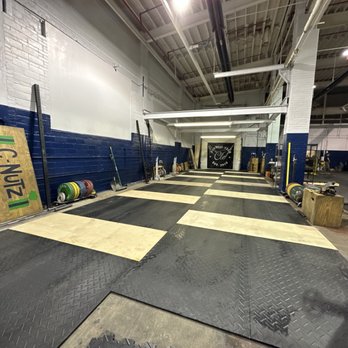 CLE Barbell Club - Original move into the new location, March 2023 - Gyms Near Me - Cleveland, Ohio CLE Barbell Club - Original move into the new location, March 2023 - Gyms Near Me - Cleveland, Ohio
