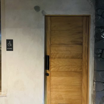 Shunji - Front entrance - no sign. Wait on time to enter - Japanese Near Me - Santa Monica, California Shunji - Front entrance - no sign. Wait on time to enter - Japanese Near Me - Santa Monica, California