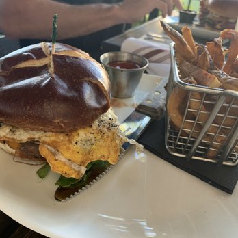 The Hangry Bison - Doddzilla - New American Near Me - Winter Park, Florida