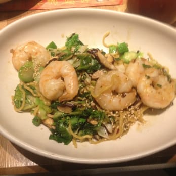 True Food Kitchen - Chili Shrimp Pasta - New American Near Me - Denver, Colorado