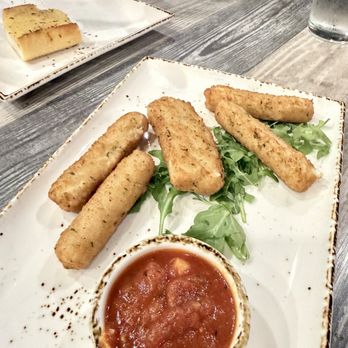 Mamma Mia - Mozzarella sticks - Italian Near Me - Riverside, California Mamma Mia - Mozzarella sticks - Italian Near Me - Riverside, California