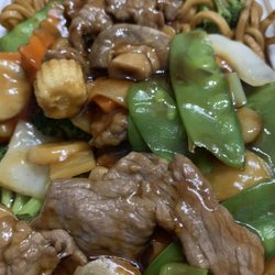 Oriental Express - Beef with mixed vegetables and lomein. Vegetables are crisp, sauce is perfect and beef is tender.