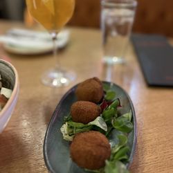Caliente - Chicken croquettes
