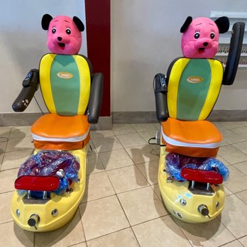 Bellagio Nail Bar - Kids chairs - Nail Salons Near Me - San Antonio, Texas Bellagio Nail Bar - Kids chairs - Nail Salons Near Me - San Antonio, Texas