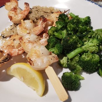 Red Lobster - Grill shrimp skewers, broccoli, rice for $7.99 lunch special. - Seafood Near Me - Decatur, Georgia
