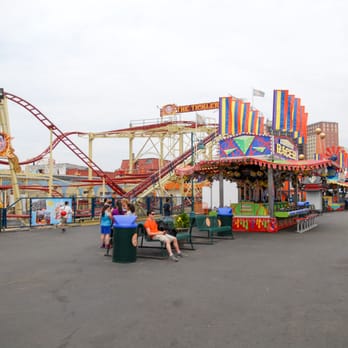 Luna Park - Amusement Parks Near Me - Brooklyn, New York Luna Park - Amusement Parks Near Me - Brooklyn, New York