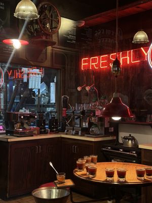 Peerless Coffee & Tea by null