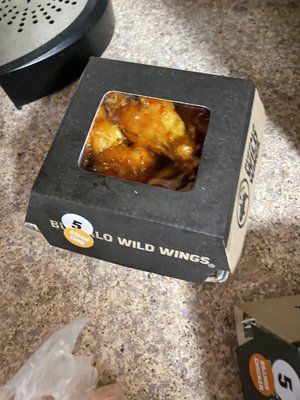 Buffalo Wild Wings by null