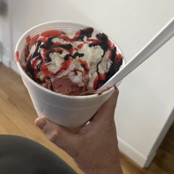 Falls Ice Cream - Uncle Bob's Banana Split - hold the pineapple. - Ice Cream & Frozen Yogurt Near Me - Olmsted Falls, Ohio Falls Ice Cream - Uncle Bob's Banana Split - hold the pineapple. - Ice Cream & Frozen Yogurt Near Me - Olmsted Falls, Ohio