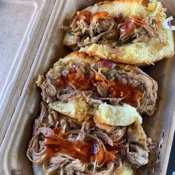 Island Grindz Bento - Kalua pulled pork sliders with Hawaiian slaw on sweet rolls! - Hawaiian Near Me - White City, Oregon Island Grindz Bento - Kalua pulled pork sliders with Hawaiian slaw on sweet rolls! - Hawaiian Near Me - White City, Oregon