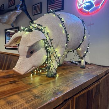 Pig Beach BBQ - Barbeque Near Me - Astoria, New York