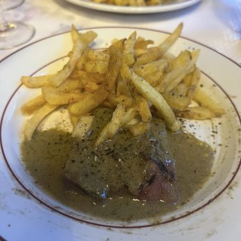 Le Relais de l'Entrecôte - Second portion - Steakhouses Near Me - Paris, 75 Le Relais de l'Entrecôte - Second portion - Steakhouses Near Me - Paris, 75