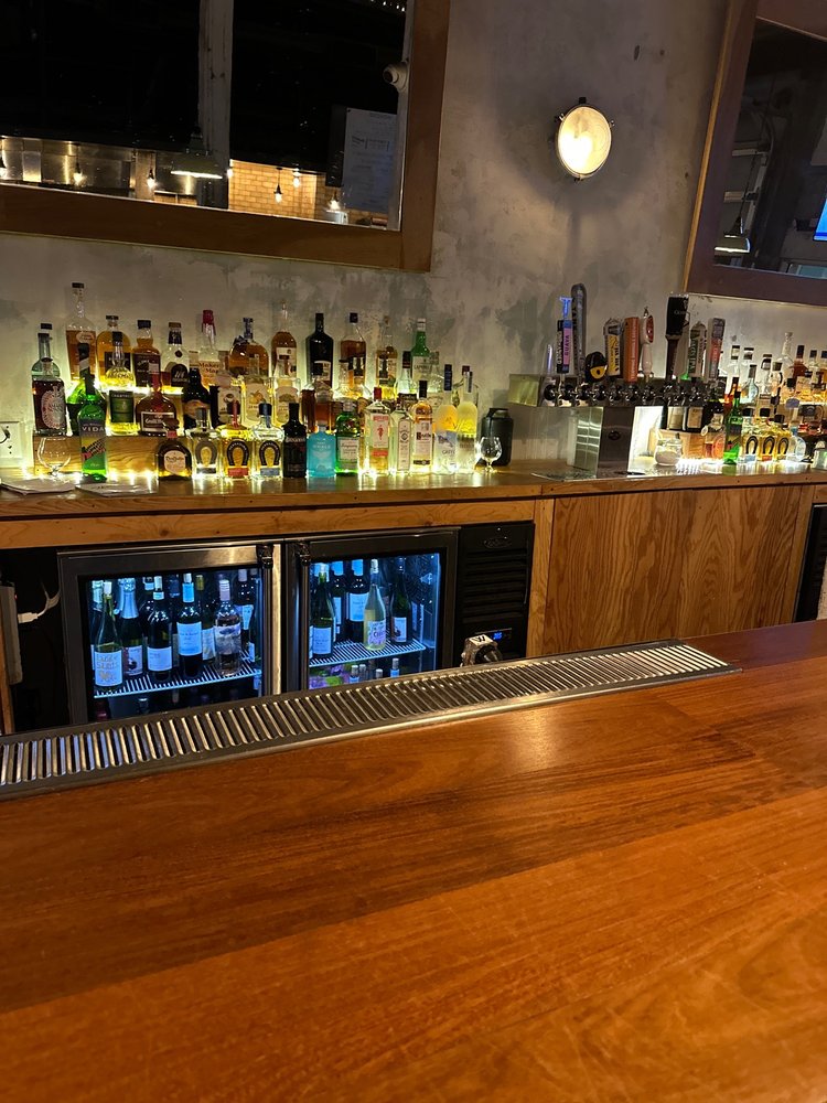 Hometown Bar-B-Que