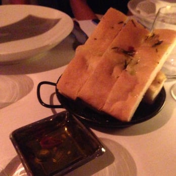 A Tavola - MMm...fresh breadsticks - Italian Near Me - Darlinghurst, NSW A Tavola - MMm...fresh breadsticks - Italian Near Me - Darlinghurst, NSW