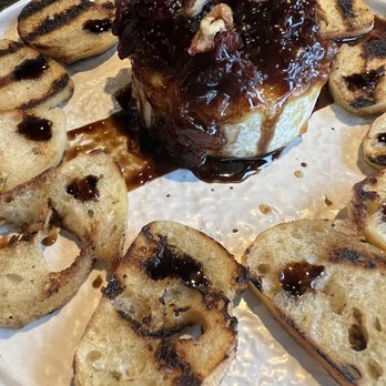 Ginos at the Point - Baked Brie appetizer - Steakhouses Near Me - Tacoma, Washington