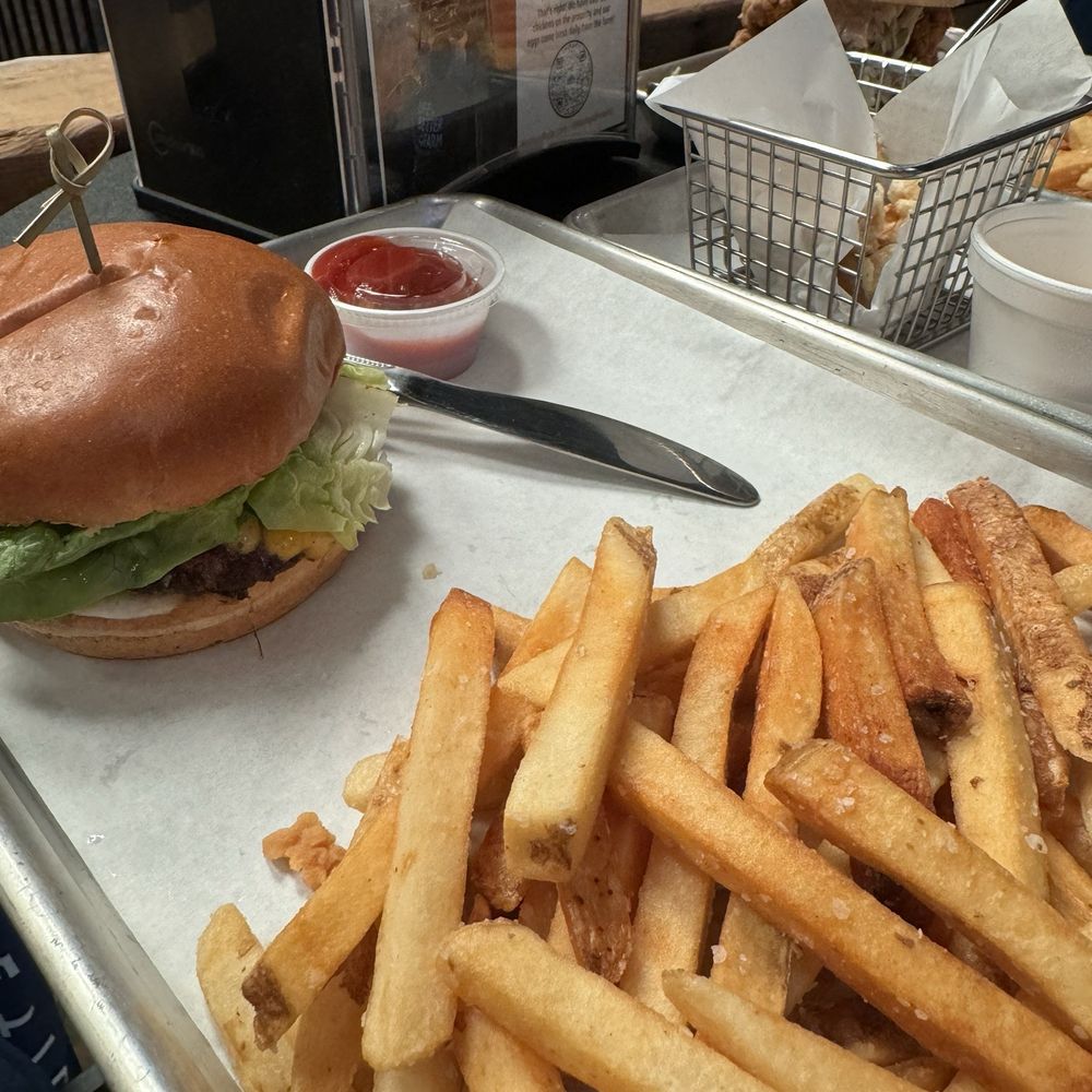Hooby’s Brewing - Burger - Breweries Near Me - Winters, California Hooby’s Brewing - Burger - Breweries Near Me - Winters, California