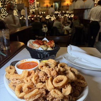 Carmine's - Time Square - Italian Near Me - New York, New York