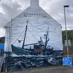 Harbour Bar - Wall to the entrance