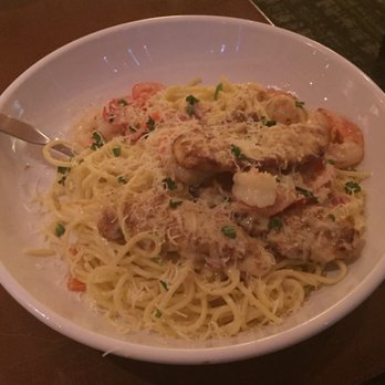 Olive Garden Italian Restaurant - Chicken & Shrimp Carbonara - Italian Near Me - Ocala, Florida Olive Garden Italian Restaurant - Chicken & Shrimp Carbonara - Italian Near Me - Ocala, Florida