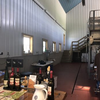 Jump Mountain Vineyard - Tasting room - Wineries Near Me - Rockbridge Baths, Virginia Jump Mountain Vineyard - Tasting room - Wineries Near Me - Rockbridge Baths, Virginia