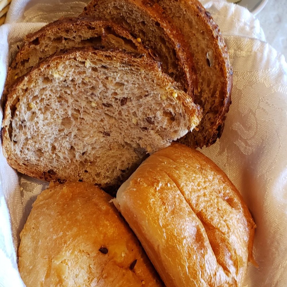 Anna's Polish Restaurant - Premeal breads - Polish Near Me - Winter Park, Florida Anna's Polish Restaurant - Premeal breads - Polish Near Me - Winter Park, Florida