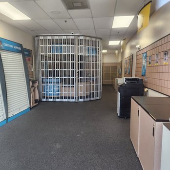 The UPS Store - Its 10:10 and they're still not open - Shipping Centers Near Me - Miramar, Florida The UPS Store - Its 10:10 and they're still not open - Shipping Centers Near Me - Miramar, Florida