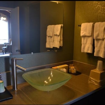 Munras Inn - Hotels Near Me - Monterey, California Munras Inn - Hotels Near Me - Monterey, California