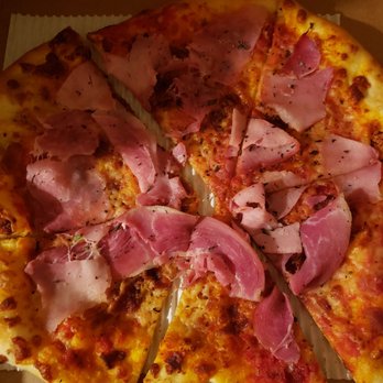 SPIN! Pizza - Bacon and prosciutto with zesty red sauce - Pizza Near Me - Overland Park, Kansas