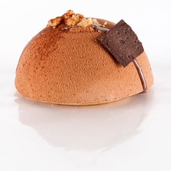 El Espigón - Semiesfera de Mousse de Galleta y Vainilla - Spanish Near Me - Seville, SE