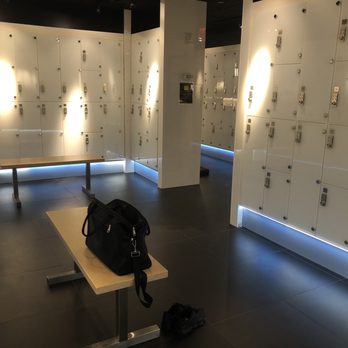 TMPL - West Village - Locker rooms - Gyms Near Me - New York, New York TMPL - West Village - Locker rooms - Gyms Near Me - New York, New York
