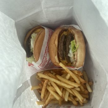 In-N-Out Burger - Burgers Near Me - Encinitas, California