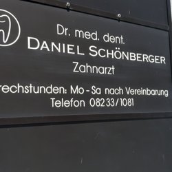 Dr. Daniel Schönberger