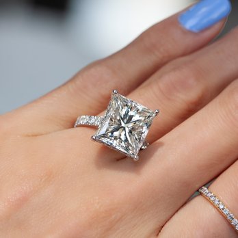 Lamor Jewelry - 10ct princess cut diamond ring - Jewelry Near Me - Los Angeles, California Lamor Jewelry - 10ct princess cut diamond ring - Jewelry Near Me - Los Angeles, California