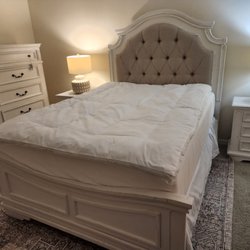 Pensacola's Unique Furniture & Decor