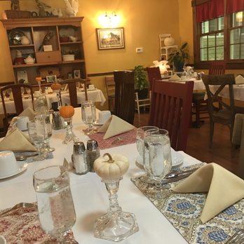 Heartstone Inn - Breakfast Area - Bed & Breakfast Near Me - Eureka Springs, Arkansas